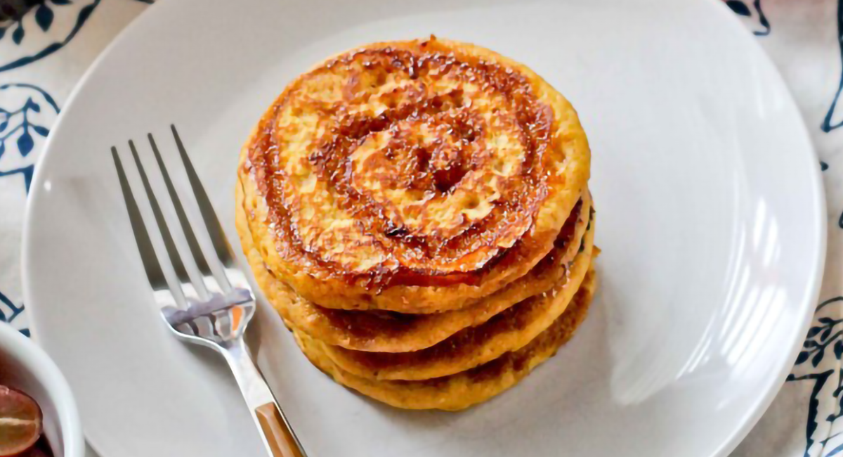 Cinnamon Swirl Pumpkin Pancakes